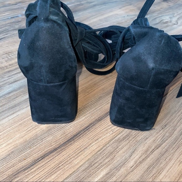 Suede BCBGeneration Block Tie Up Heels 9.5 - Picture 5 of 6